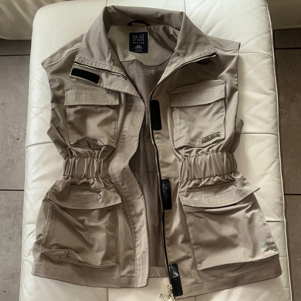 P.E Nation Crosscourt Vest Jacket in Silver Mink - Size Small - Picture 2 of 8